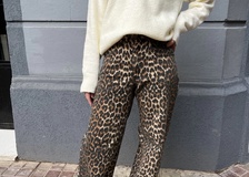 pantalon de jean rigido wide leg animal print