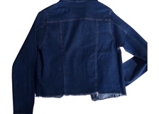 Campera elastizada talle 4