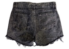Short de jean rígido nevado con roturas