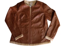 Campera de ecocuero talle unico