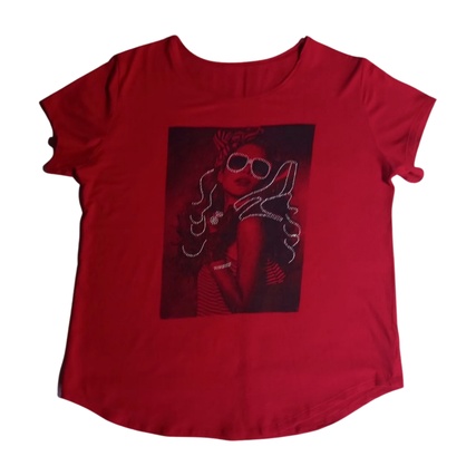 Remera de Morley con strass talle 7